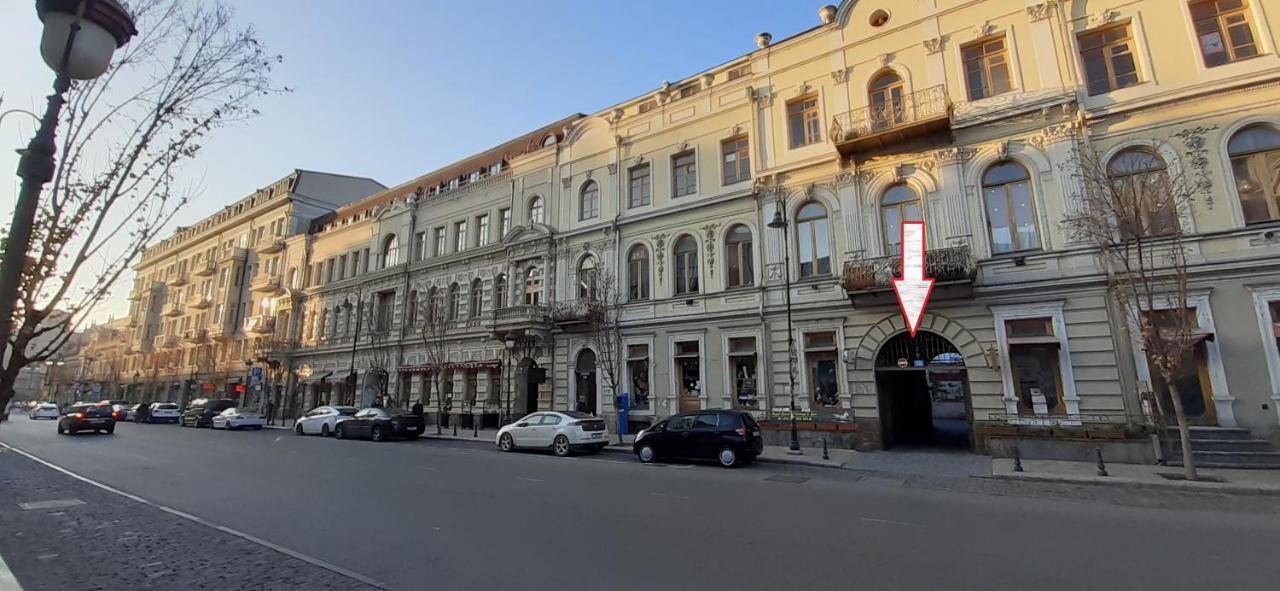 Bright And Cozy Apartment On Aghmashenebeli Avenue Tbilisi Eksteriør billede